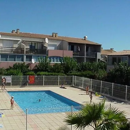 Apartment Charmant T2 Cabine Climatise Avec Piscine, Parking Et A 1 Km De La Plage, Ideal Pour 5 Pers. - Fr-1-607-144 Agde